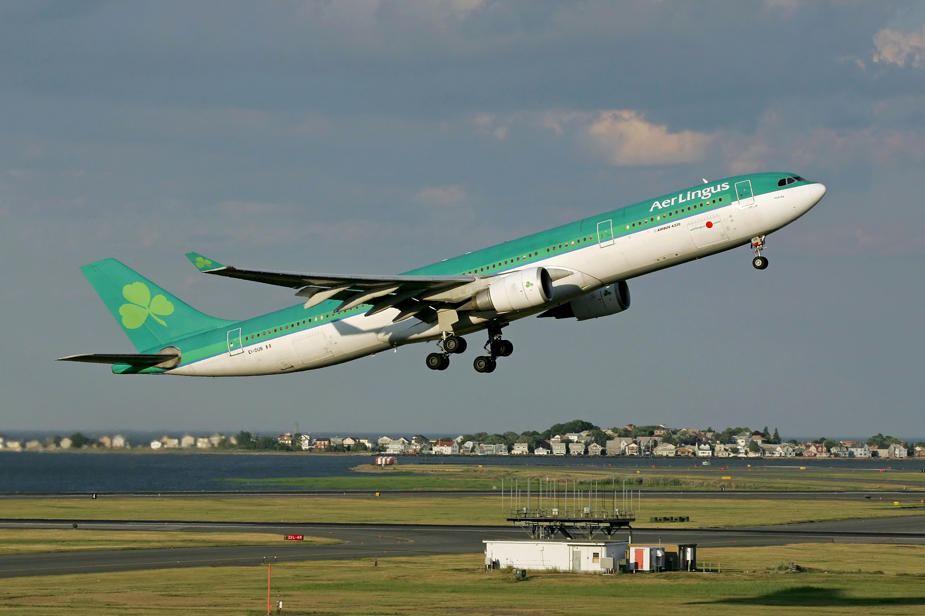 Aer Lingus flight takes off