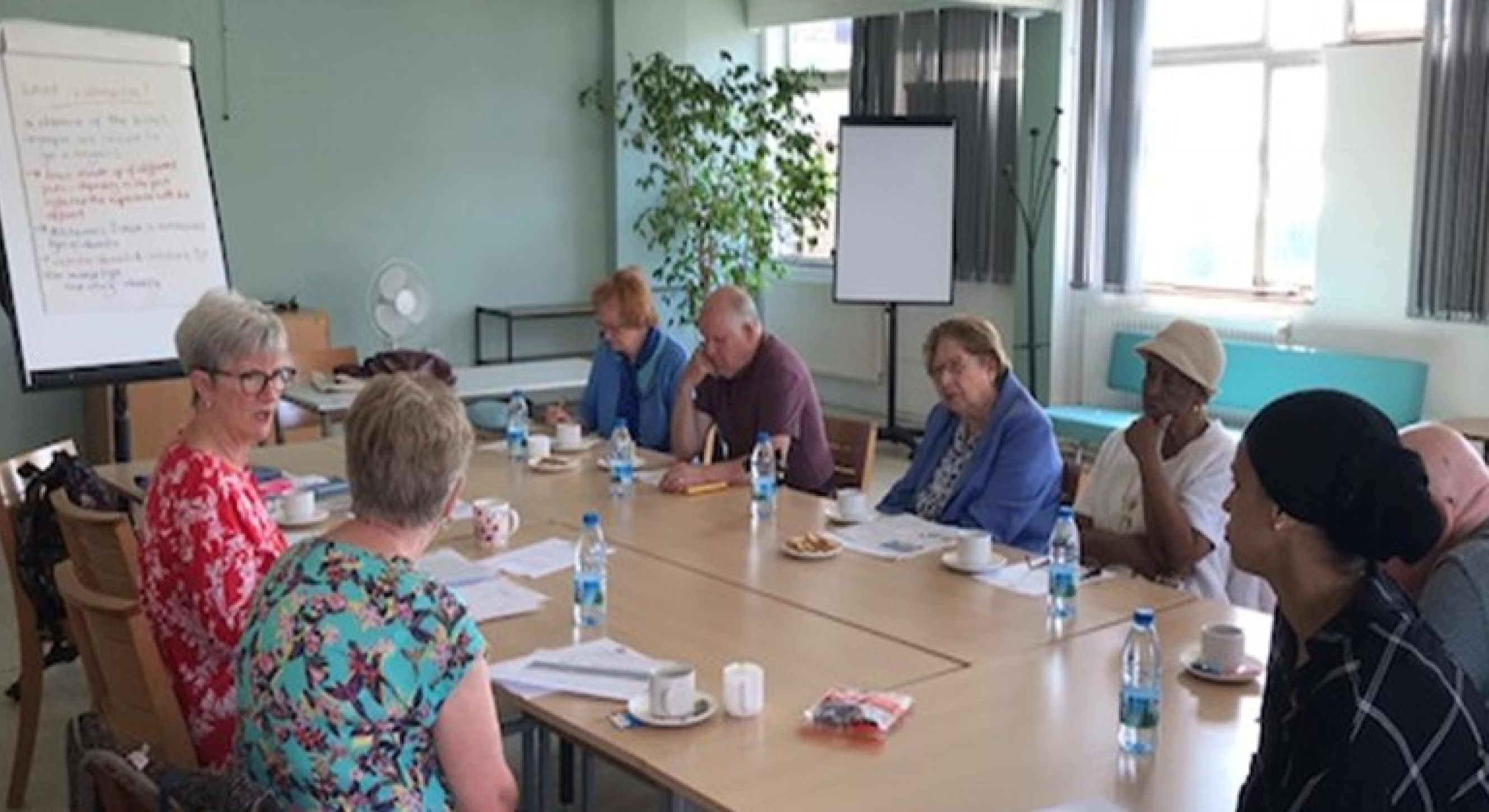 Dr Mary Tilki (left) and workshop attendees. 